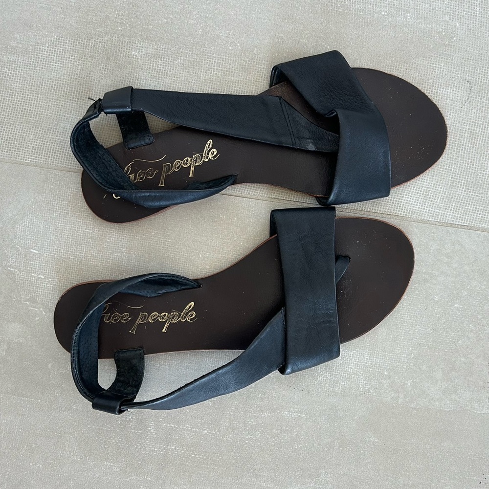 Free People Black Sandals Size 8.5